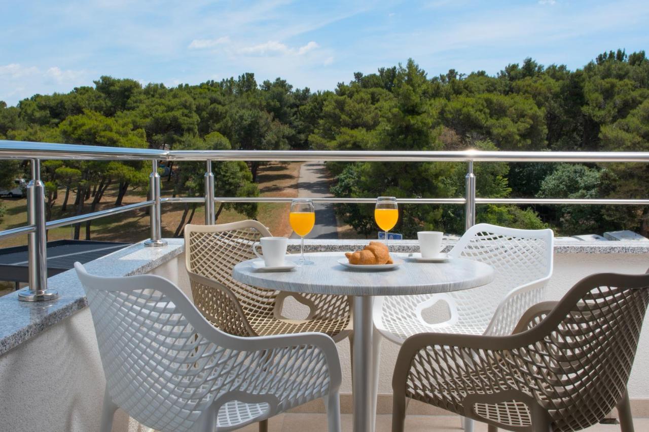 Punta Blu 4*