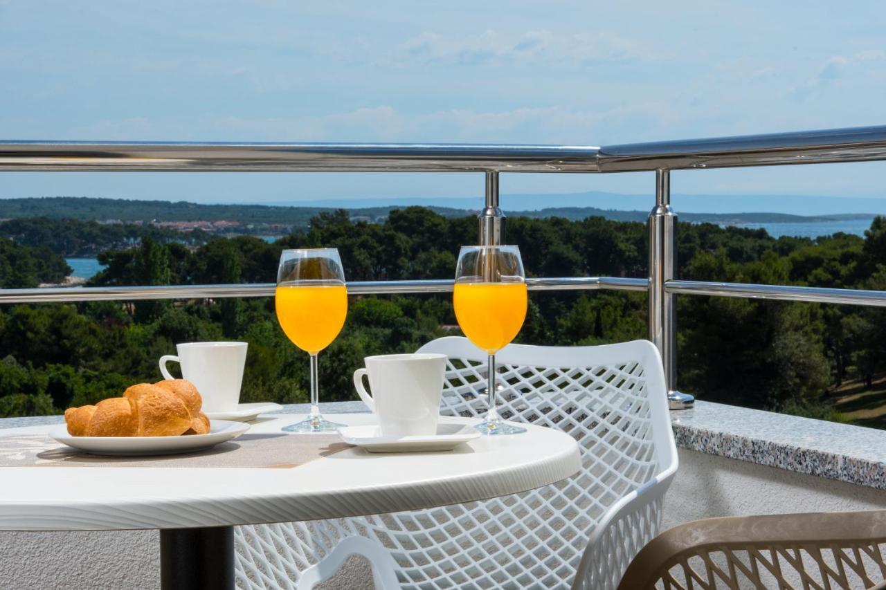 Punta Blu Aparthotel 4*