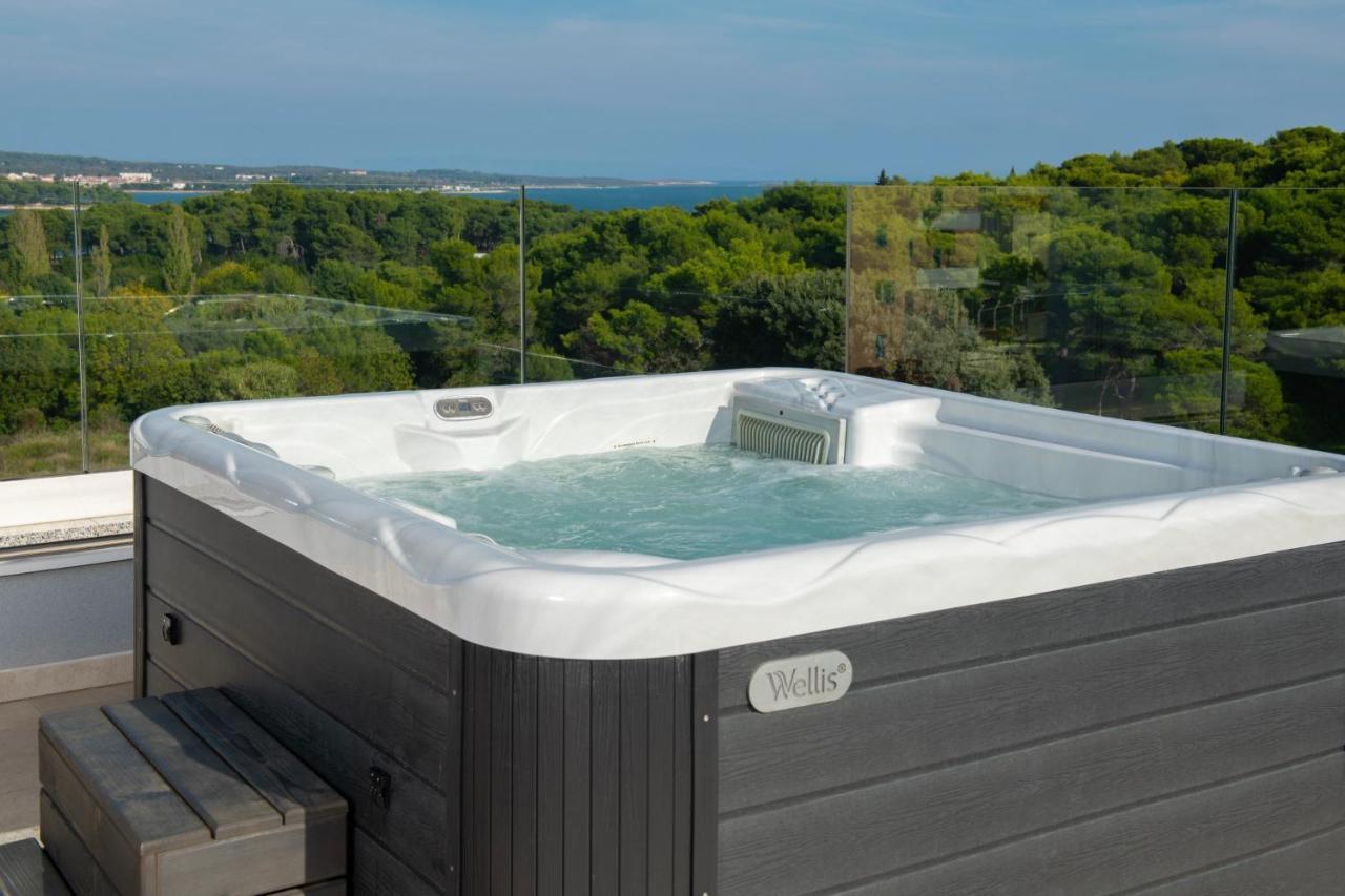 Punta Blu Aparthotel 4*